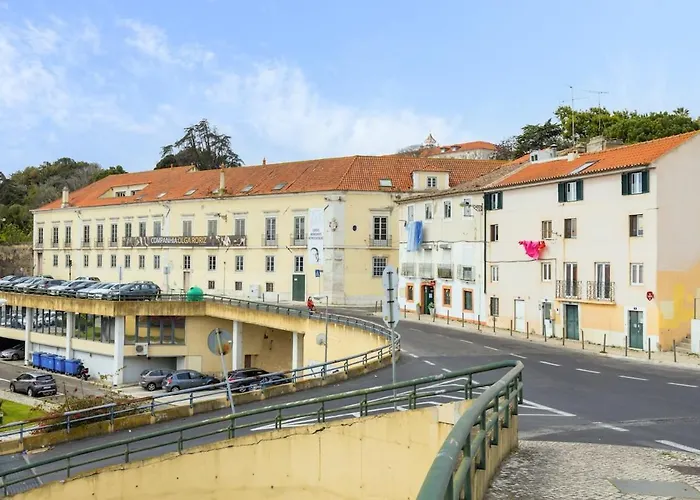Ola Lisbon - Alfama III