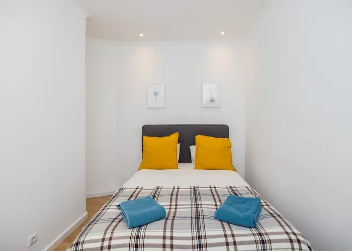 Ola Lisbon - Alfama III